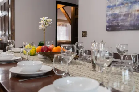 Spacious Family Retreat on 7.5 Private Acres Sleeps 14+ Pool/Hot Tub/Sauna/GR