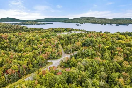 Dreamy  5 bedroom cabin in Greenville