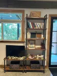 Cozy, Private 1-Bedroom Suite, Nestled in the Woods & 3 Minutes to Hermann Fun!