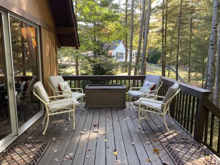 Traverse City Area, Family Friendly, Waterfront, Modern Home