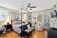 Quiet, Wooded Sanctuary - Shoals and Bhi Club Avail - Dog Friendly - 20% August