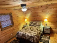 C & D Trivette's Cozy Cabin 파이엇 호텔