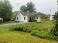 Farmhouse with Modern style