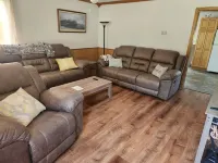 Cozy, clean 3-bedroom house with AC and WiFi in serene Brownsville, MN.