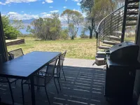 Lake Front Living New and Cosy Seperate Ground Floor Appartment