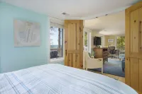 Spectacular Lake Michigan Views/Beach Access from Douglas Lakeshore Beach House