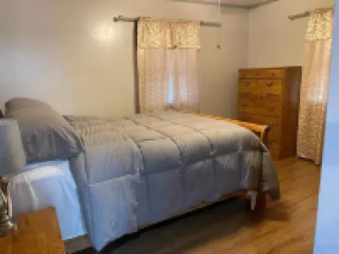 Cozy and comfy Golf Course Cottage