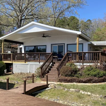 Lake Hamilton Lakefront! Main Channel Large Decks & Boat Dock! Spectacular View!
