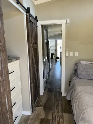 Texoma Getaway - Tiny House on a Cannabis Farm