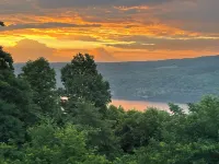 STARWOOD - ROMANTIC - OFF GRID - WINE TRAIL CABIN - Pet Friendly! 4 Seasons