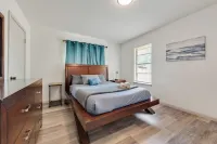 Peaceful 4 Bedroom - Sleeps 12 - Hospital District Hotels near Koa