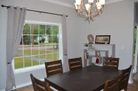 Suite Staycation: 2-story, 4BR/2BA, 2047sq ft home near hospitals & Ft. Novosel