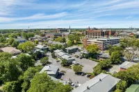 Perfect Game-day Loft 0.2 Miles From Toomer's Corner ~ Pet Friendly