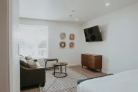 Stylish Downtown Yuma Retreat with River Vibes
