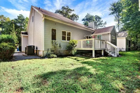 Newley Renovated Beach Home, Min. to Ocean City,1st FL. Master Suite, walk in