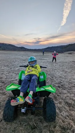 Rv parking spot with 30 Amp hook up and water. No dump station. Bring your toys!