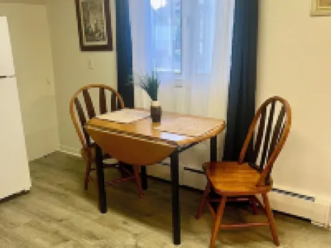 Cozy 1-bedroom flat in lovely Corning Hotels in Corning