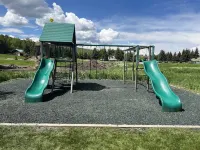 Big 6,700 sqft Bear Lake Vacation Home blocks from Marina, private hot tub!
