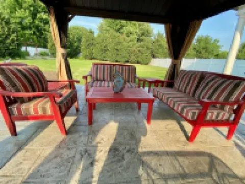 Charming Wine lovers Farm House with heated Pool & Hot tub!!