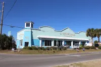 SEASHELL ESCAPE - Pool & Beach Front 2 Bedroom sleeps 6 - Enjoy!!! - Beach