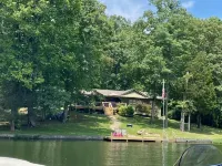 Lake Front Cottage w/Dock-Sleeps 10-1Story-Relax-Dog Friendly