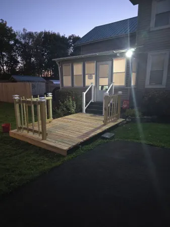 Peaceful, pet friendly and newly remodeled Geneva home Отели в г. Женева