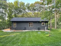 Modern Design - Fire Pit - Lake Access