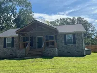 Brand new home in peaceful neighborhood Hotels in Cheatham County