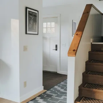 Large -2 Floor, 2-Bedroom Condo with  Game Room, 5 Min to Stowe.