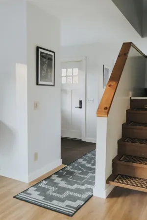 Large Cozy -2 floor, 2-bedroom condo with WiFi, Game Room, 5 Minutes to Stowe