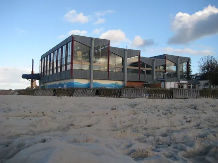 3-room apartment with fjord view right in the center, only 200 meters to the beach