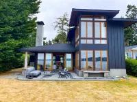 Cozy Waterfront Beach House Near Baby Island! New to VRBO!