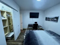 Comfy Duplex unit B great for families and small groups, sleeps up to 7 Các khách sạn gần Alaska Raptor Center