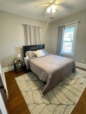 Cozy Home in the heart of Dyersville, IA!
