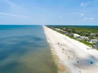 Gated community, private beach access, renovated condo!!