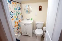 Walkable to all in Downtown Seaford! Clean 1 bed basement unit