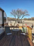 New Vintage Trailer on 40 acre horse ranch close to wineries and fun outings.