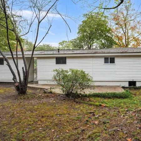 The Prince George House / Midtown Home / Close to Forest General Hospital & USM!