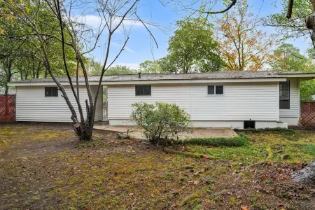 The Prince George House / Midtown Home / Close to Forest General Hospital & USM!