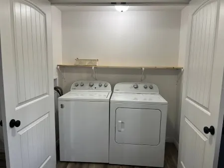 Entire Private Home in Perryville, MO Отели в г. Perry County