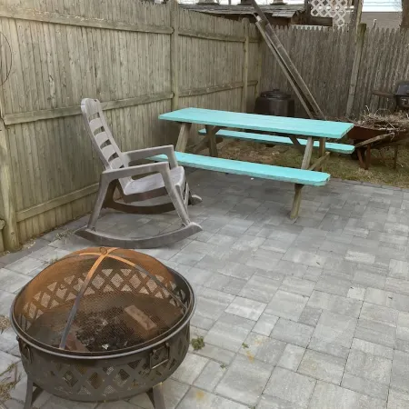 2 Story Beach House with full screen porch - Short walk to beach