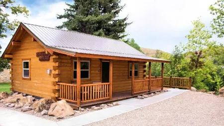 Come Stay in Belt Montana - Charming, Historic, Memorable Отели в г. Белт