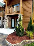New !!! Cozy , Rustic 2-Bedroom Townhome Near Starved Rock !!!