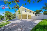 Jensen Beach Family Pool Home