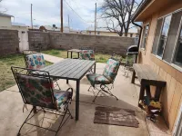 Bussell's Cozy Farmhouse 로즈웰 호텔