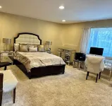 2 Acres Gated Estate W/Pool,Hot Tub, Tennis, Basketball, Garden, Beach, Dog OK