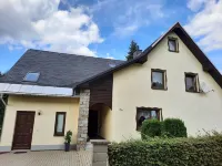 Holiday home in the beautiful Ore Mountains Hotel in zona Cranzahl