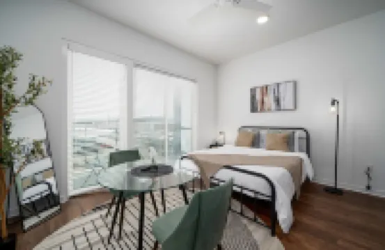 Urban Comfort: Studio Getaway w/ Private Balcony