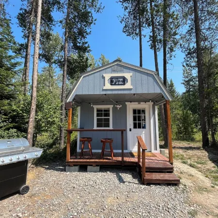Casita 1, Tiny Home in Wood Area, 1 Mile From Glacier Entrance- 2 Guests