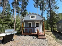 Casita 1, Tiny Home in Wood Area, 1 Mile From Glacier Entrance- 2 Guests
